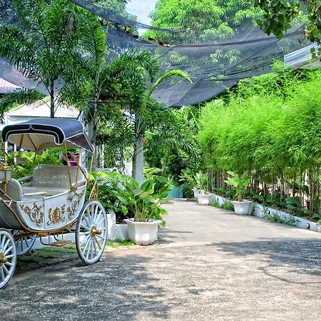Luljetta'S Place Garden Suites 安蒂波洛 外观 照片