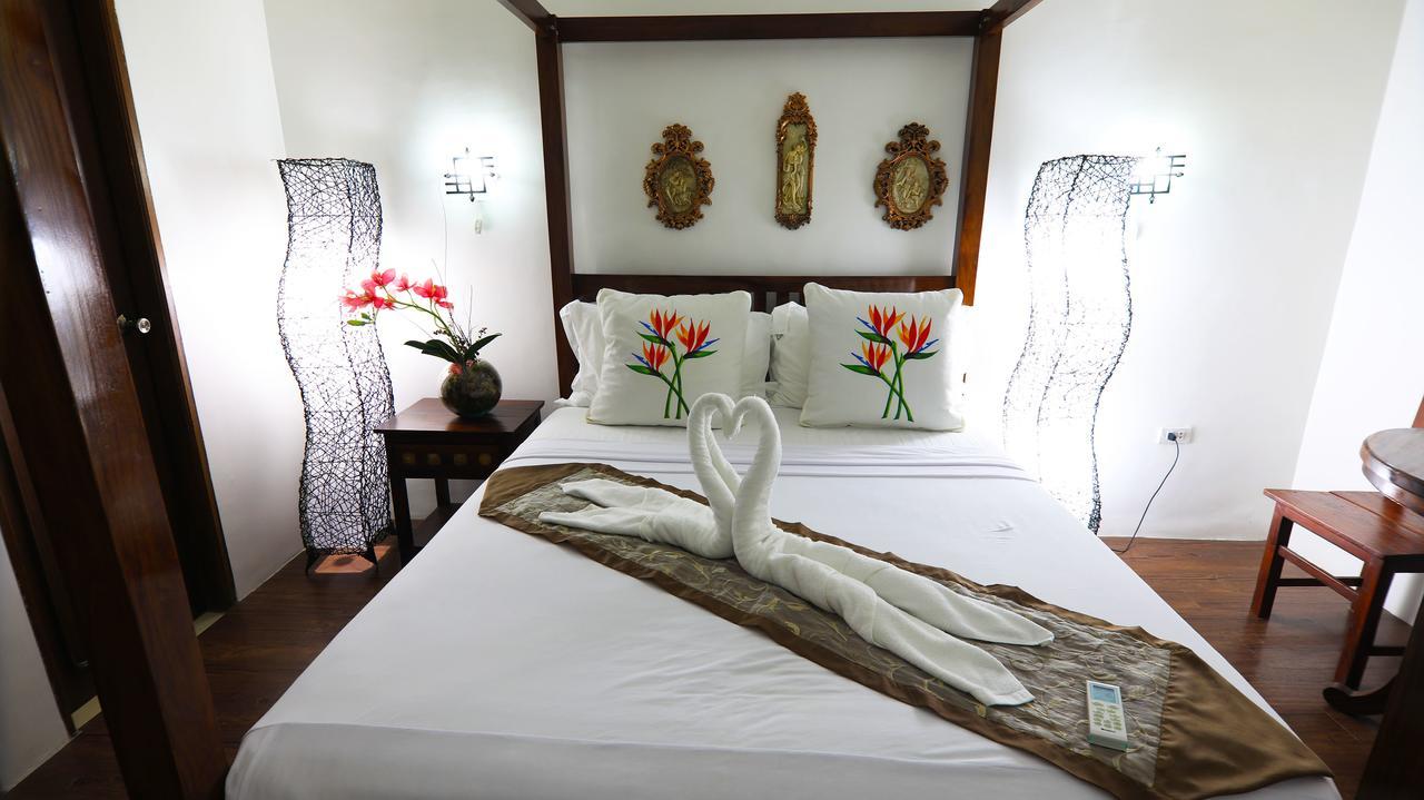 Luljetta'S Place Garden Suites 安蒂波洛 外观 照片