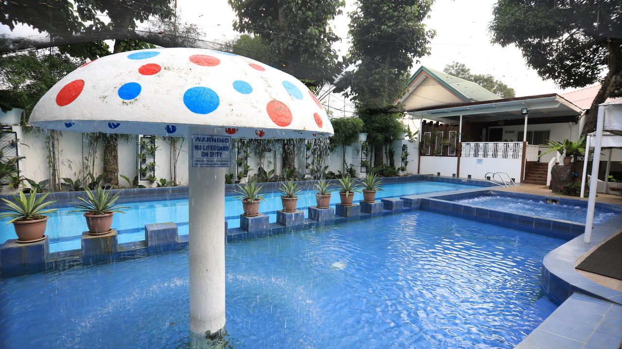 Luljetta'S Place Garden Suites 安蒂波洛 外观 照片