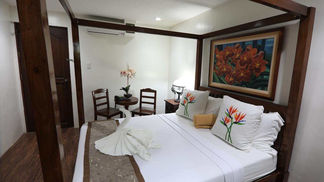 Luljetta'S Place Garden Suites 安蒂波洛 外观 照片